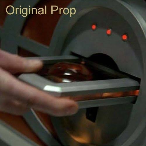 James Bond - Goldeneye Limited Edition Prop Replica T4319