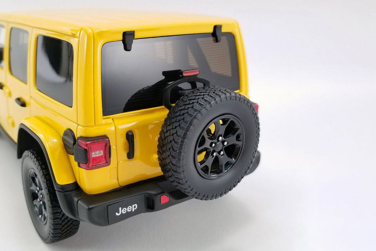 1/18 scale Resin Model Toy Car M48131