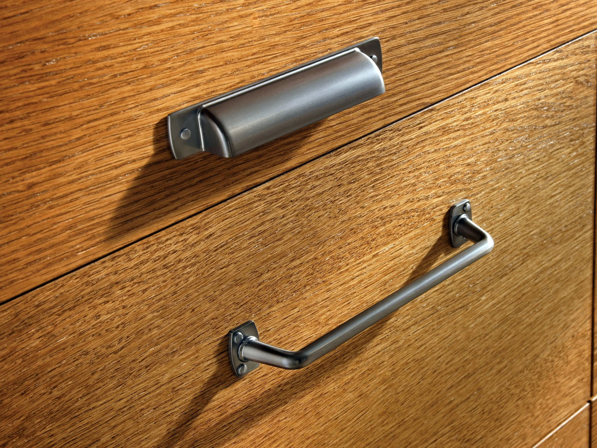 18 in Center-to-Center Satin Nickel Appliance Pull Z940876