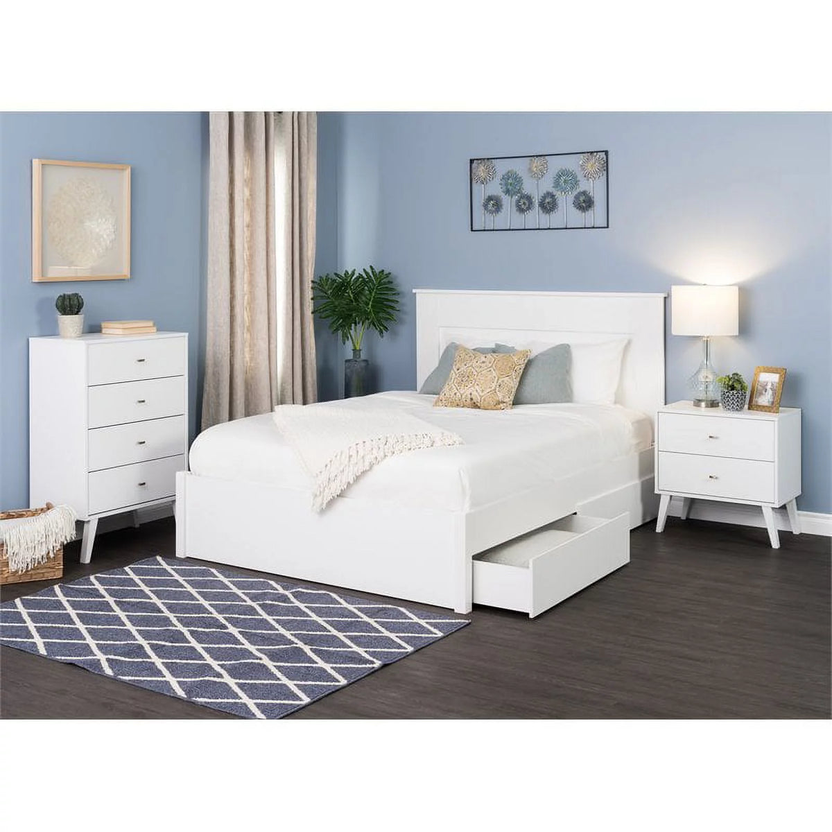 White 2 Nightstands and 7-Drawer Dresser 3-Piece Set G640520