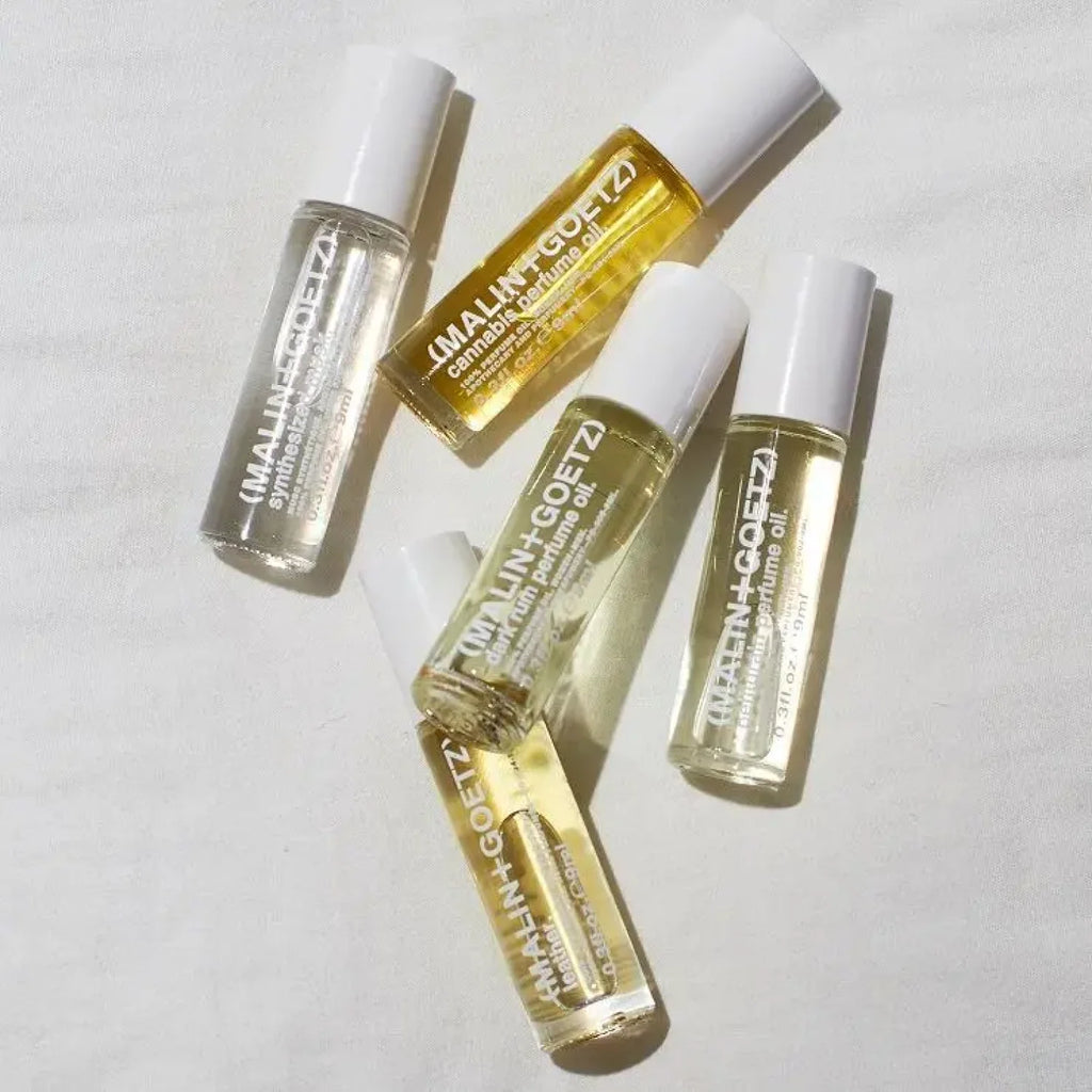 0.3 oz Dark Rum Parfum Oil Rollerball M654