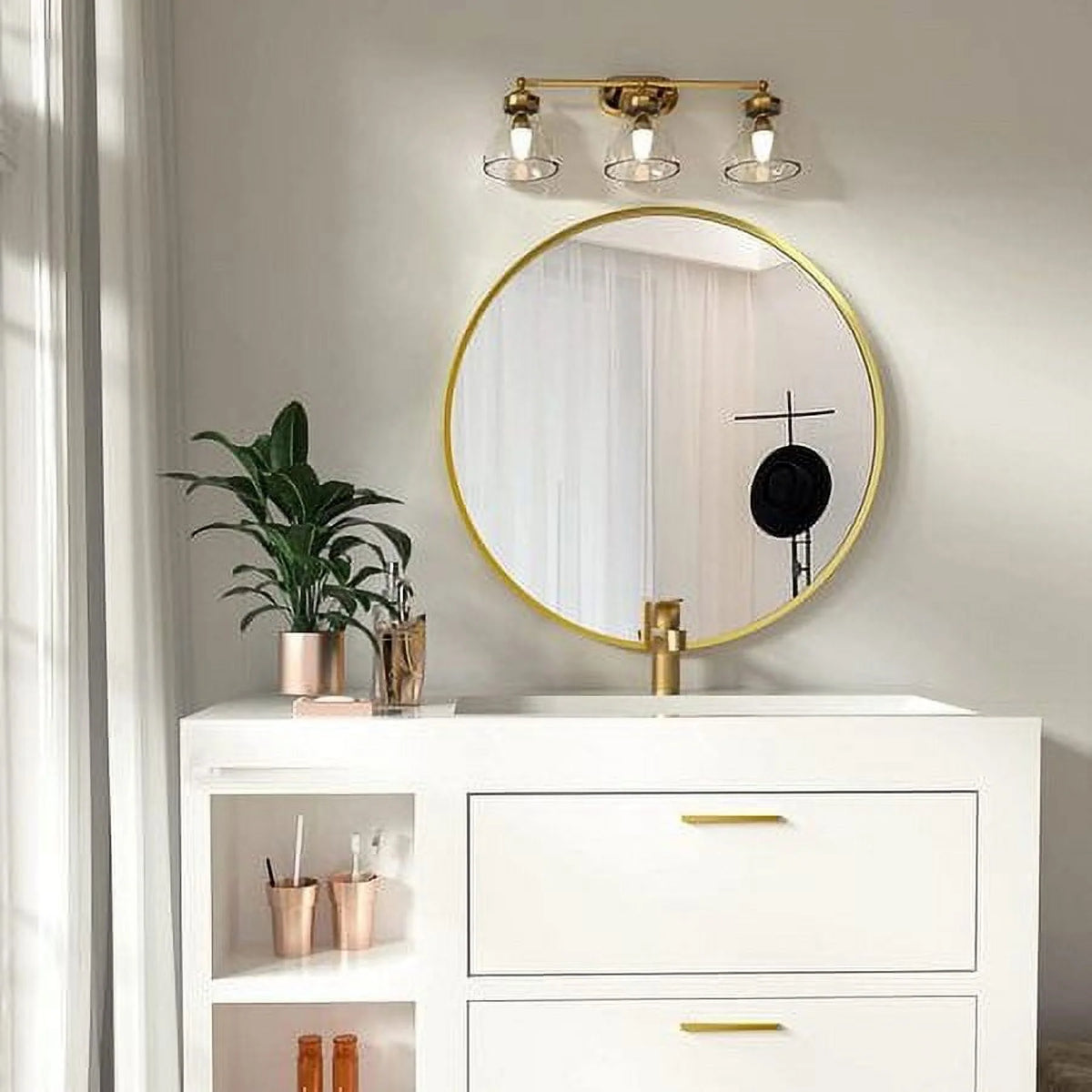 24 Round Wall Mounted Mirror A70980
