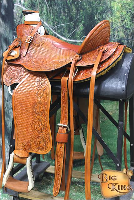 Beige Leather Ranch Roping Saddle K4314