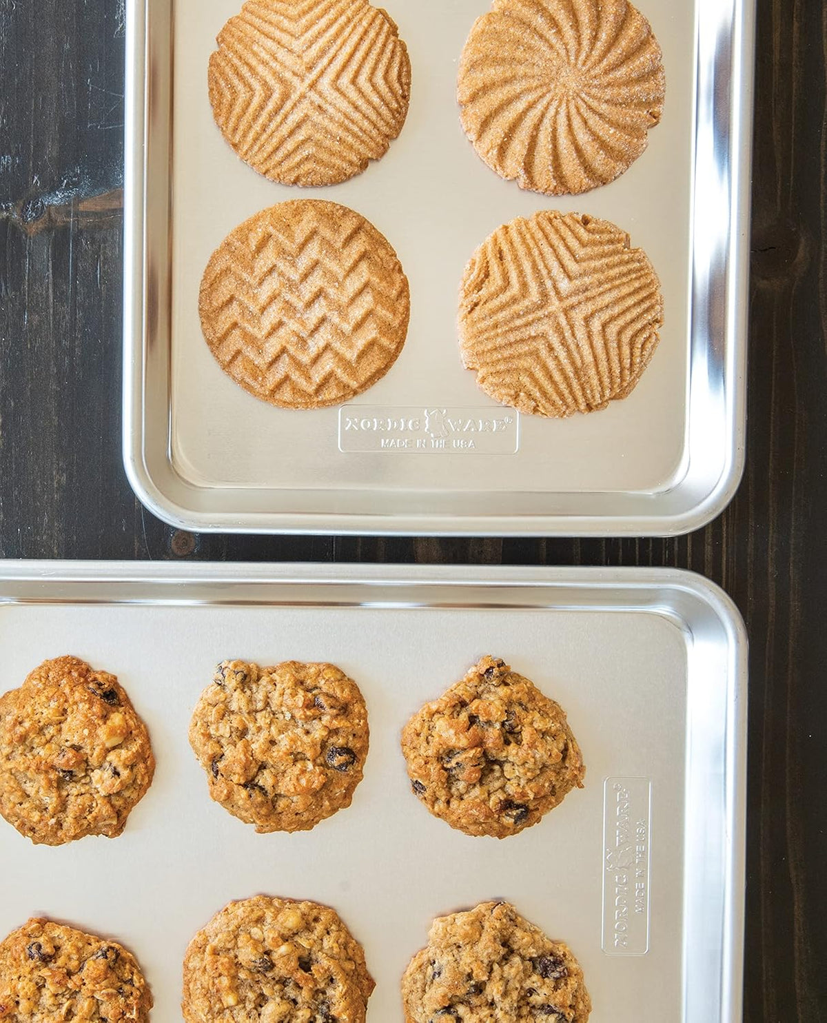 Natural Aluminum Commercial Baker's Quarter Sheet with Lid C76479