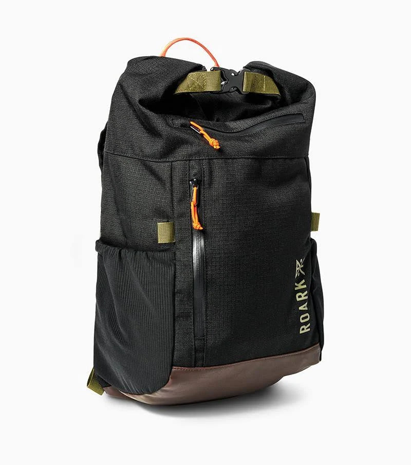 Camo 27L Bag Q659146