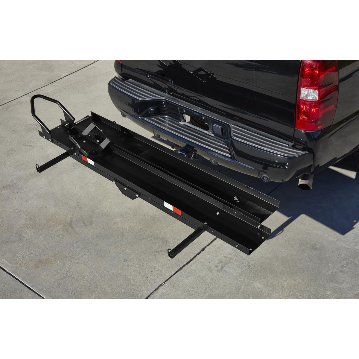 600 lb. Capacity Motorcycle Carrier Y331740
