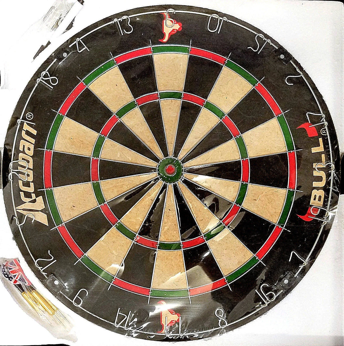 Dartboard Cabinet and Set R822