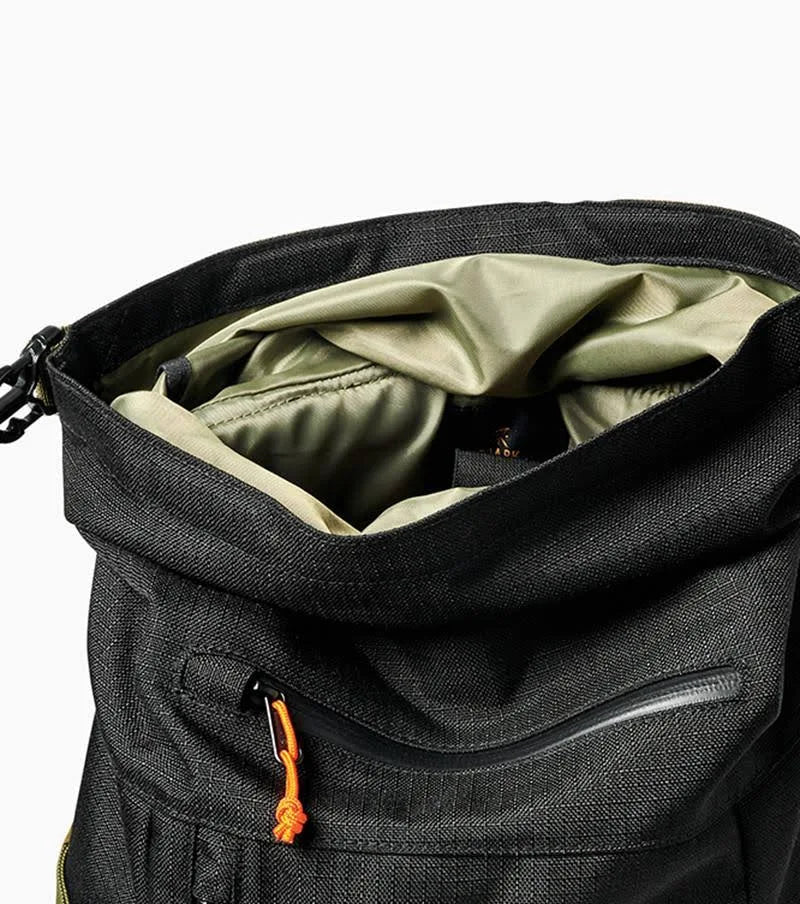 Camo 27L Bag Q659146