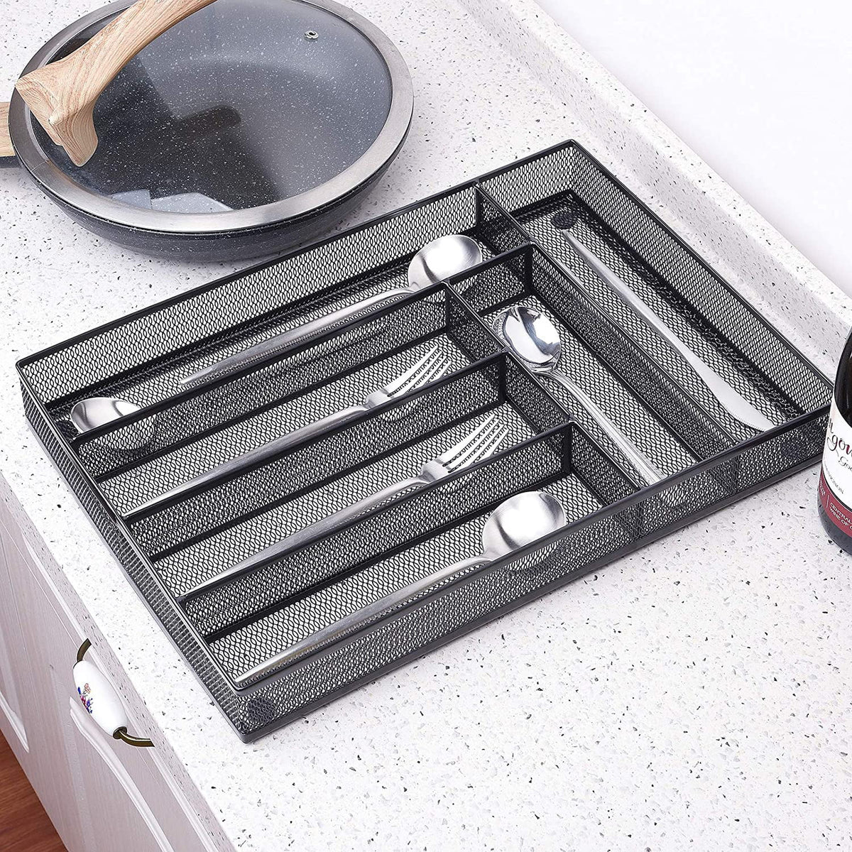 Black Metal Mesh Kitchen Flatware Organizer Tray with Non Slip Mat W587