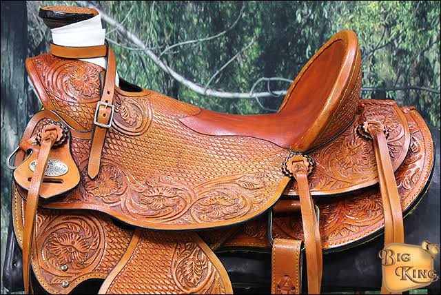 Beige Leather Ranch Roping Saddle K4314