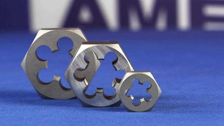 2-3/4 inch-8 Carbon Steel Hex Die Q669674