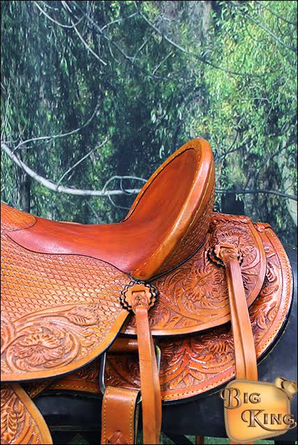 Beige Leather Ranch Roping Saddle K4314